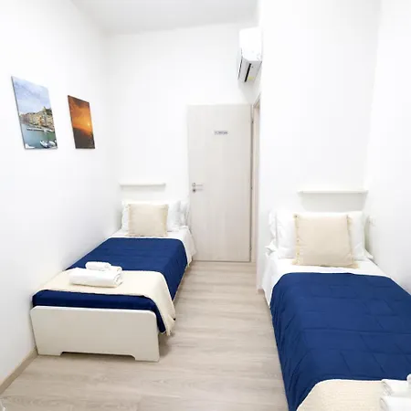 Bluvia Residences-spiral Apartment La Spezia