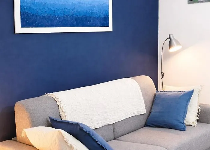 Bluvia Residences-spiral Apartment *